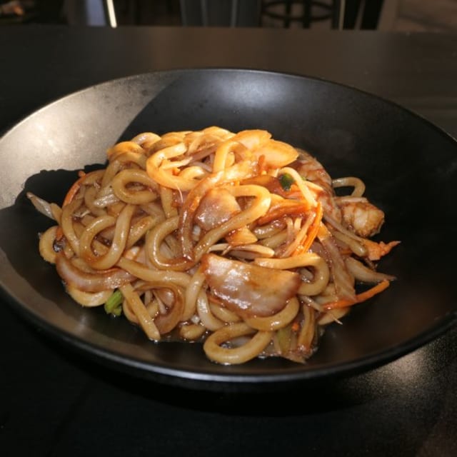 Udon Noodz.